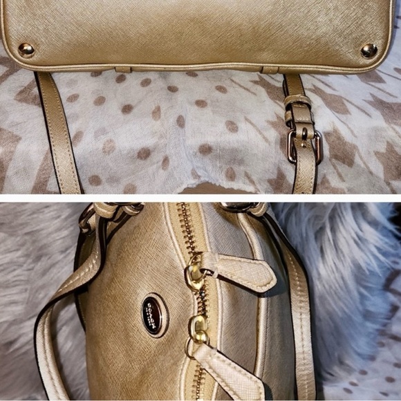 Gold Coach Women's Handbag with crossbody strap - Picture 5 of 6